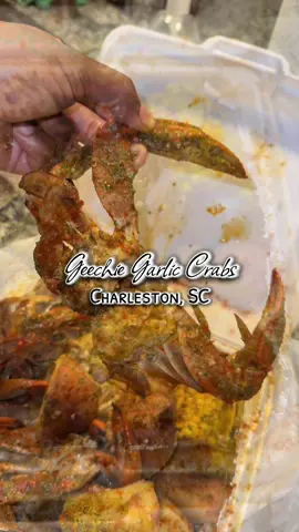 And that drink is something sooo GOOD 😮‍💨🔥 #fypシ #fyp #viral #trending #Charleston #review #food #Foodie #garliccrabs #crabs #geechie #tasty #PlacesToVisit 