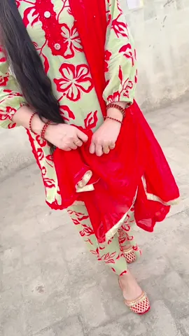 Teri meri❤️🙈 #laibaqueen009 #foryou #foryoupage #trendingviralvideo #1millionviews #fypシ゚viral🖤tiktok #fulltrendingtemplate🔥 