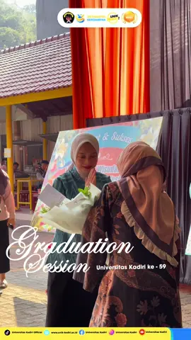 Cap, gown, and a whole lot of dreams! 🎓✨ Wisuda ke-59 Universitas Kadiri bukan hanya perayaan kelulusan, tapi juga bukti bahwa kerja keras tak pernah menghianati hasil Let’s change the future ✨ #universitaskadiri #beasiswakuliah #universitasterbaikkediri #universitasdikediri #wisuda #unik #fypシ #pemkotkediri 