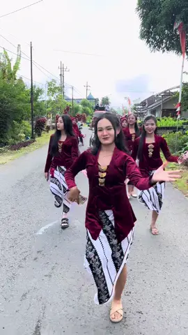 Bukan karnaval ya gess. Anggep ae gladi bersih 😁 #sanggrahansurocarnival #karnaval2025 #soundviral #fypシ゚viral #gayeng 