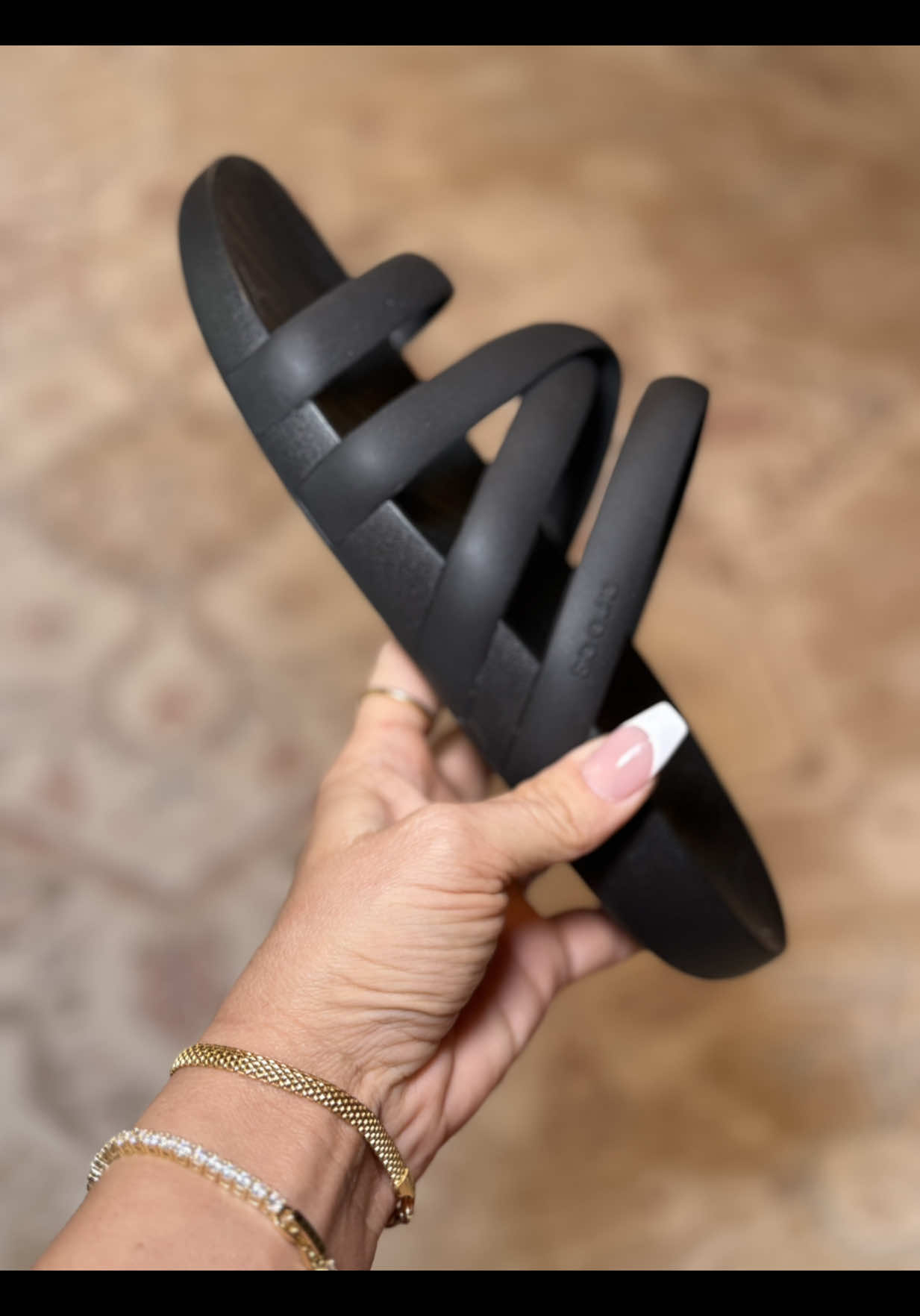 On sale with free shipping today 7/25/25 #crocs #crocssandals #sandals #sandalsforwomen #womenssandals #tiktokshopcreatorpicks #creatoricons #tiktokshopbacktoschool #crocssuperbrandday 