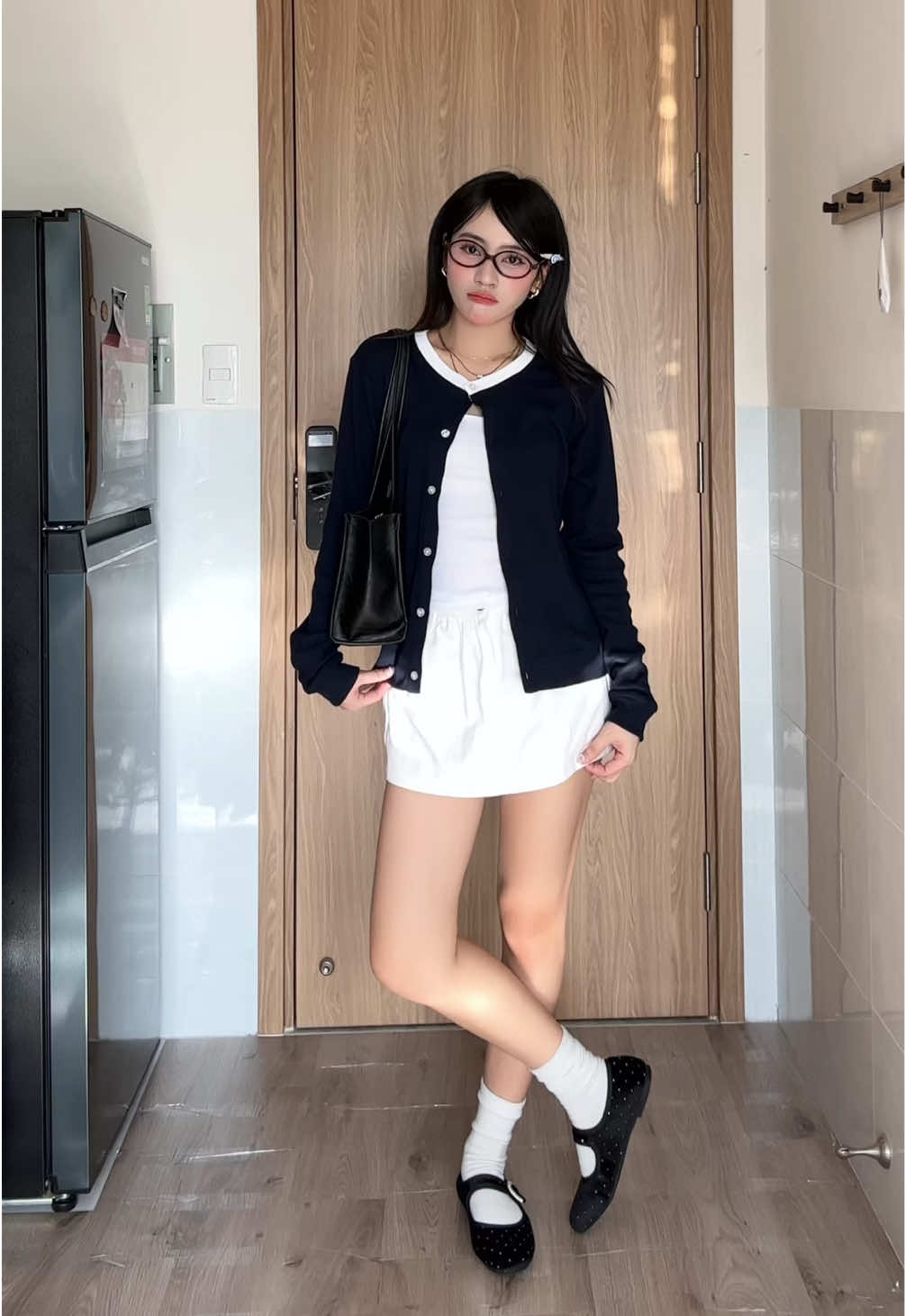 Sắm đồ đi học gì chưa mấy bà #OOTD #viral #2chijbell 