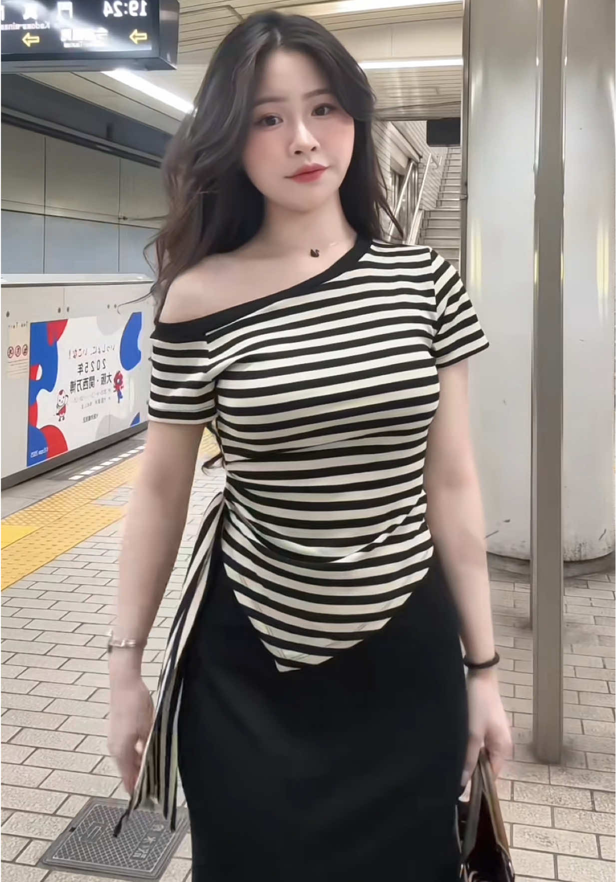 Sét váy body kẻ ngang #fyp #outfit #xh #xuhuongtiktok #xuhuong #thoitrangnu #setvayxinh 