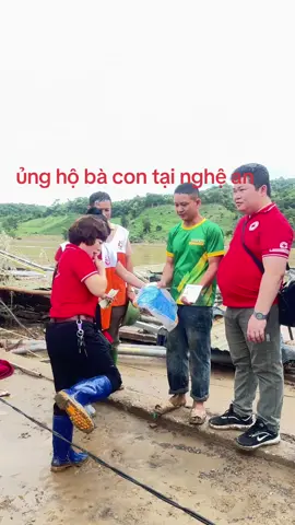 của ít lòng nhiều 