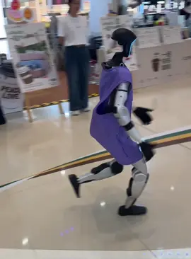 Somewhat bad.#robot #fyp #dancingrobot #trending #entertainment #funny #viral #viralvideo #tiktok #foryou #foryourpage 