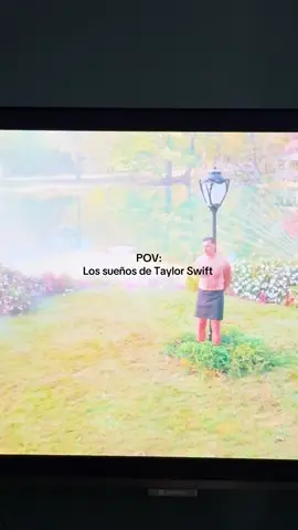 JAJAJA #taylorsversion #swiftie #taylorswiftedit #badbunnypr #happygilmore #traviskelce 