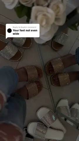 Replying to @Kayla Our most loved Wide Fit Sandals💕 #widefit #widefitsandals #sparklywidefitsandals #sophiawidefitsandals #pieancho #sandaliasparapieancho #pieancho 