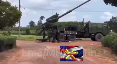 Pháo tự hành của quân đội Thái Lan thực hiện nhiệm vụ giữa đường #new #war #cambodia #thailand #chientranhthailandvacampuchia 