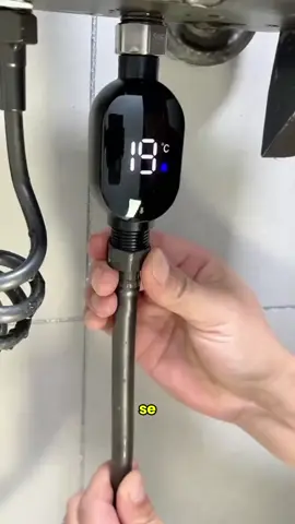 Transforme sua rotina em 2 minutos! 💥 Água quente direto da torneira! 🚚 Frete grátis + super desconto no PIX — aproveita antes que acabe!