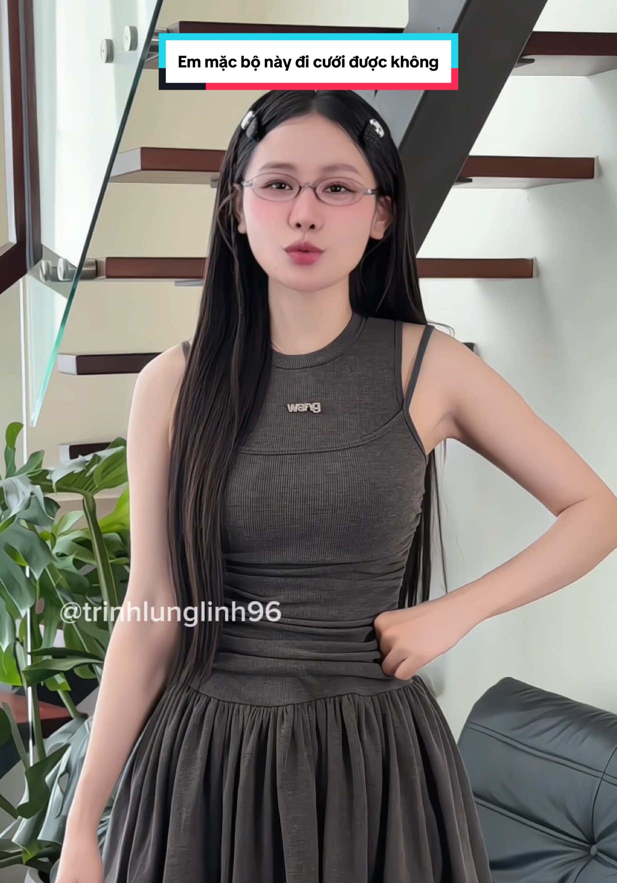 Em mặc bộ này đi đám cưới được không? #xuhuongtiktok #trinhlunglinh96 #abcxyz #fashion #xuhuong #fypシ #22etm #webuild #aoxinh 