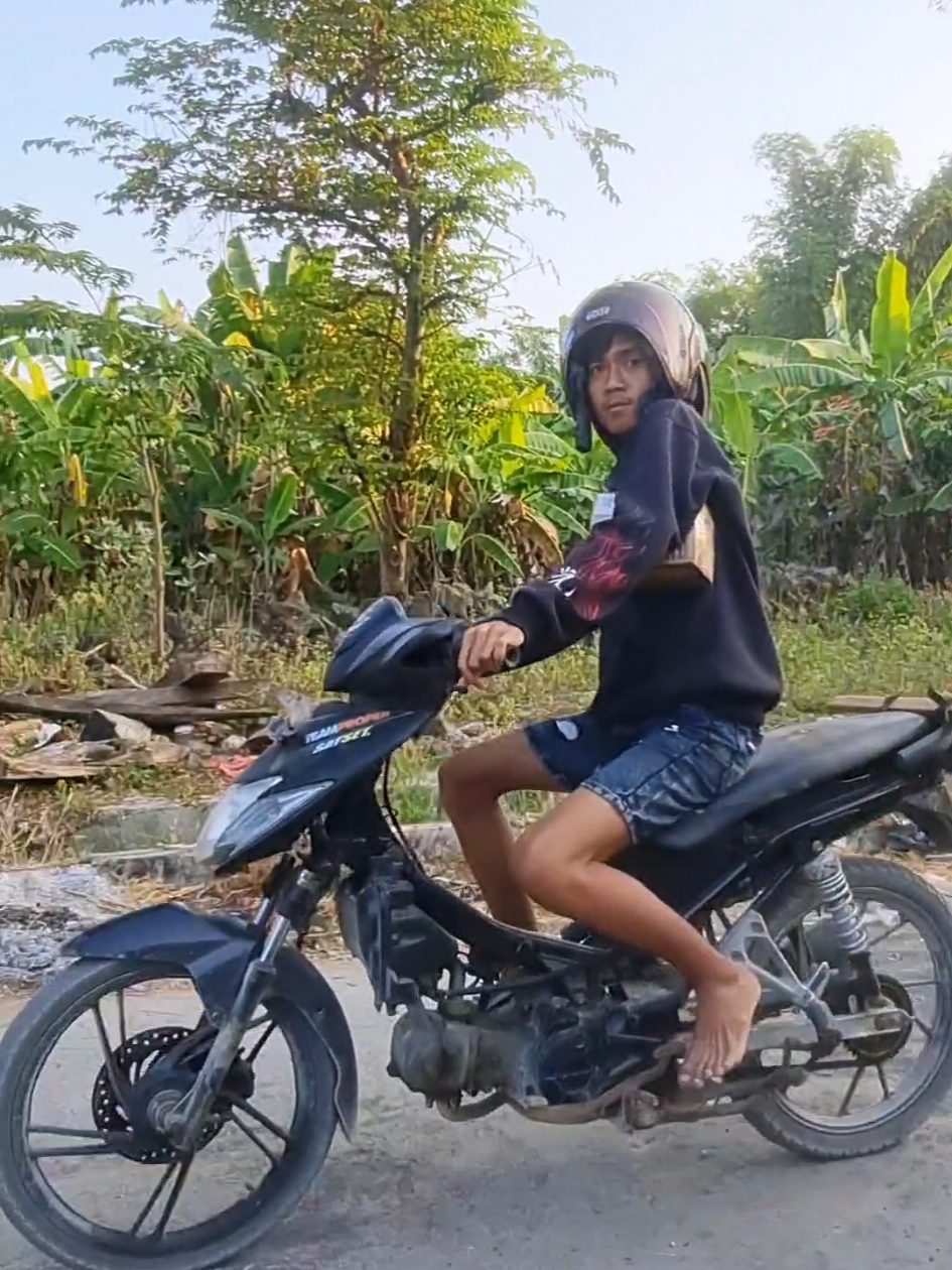 murah dan enak banget nyesel kalau gak beli #soes #soescokelat #lezatbalado Terimakasih🥰