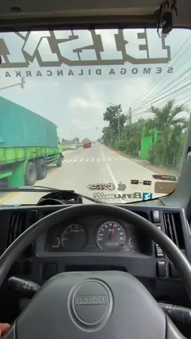 tulong lancarne anak lanang mbarep iki gusti🙆🏻‍♂️ #fyp #fypage #drivermuda #giga 