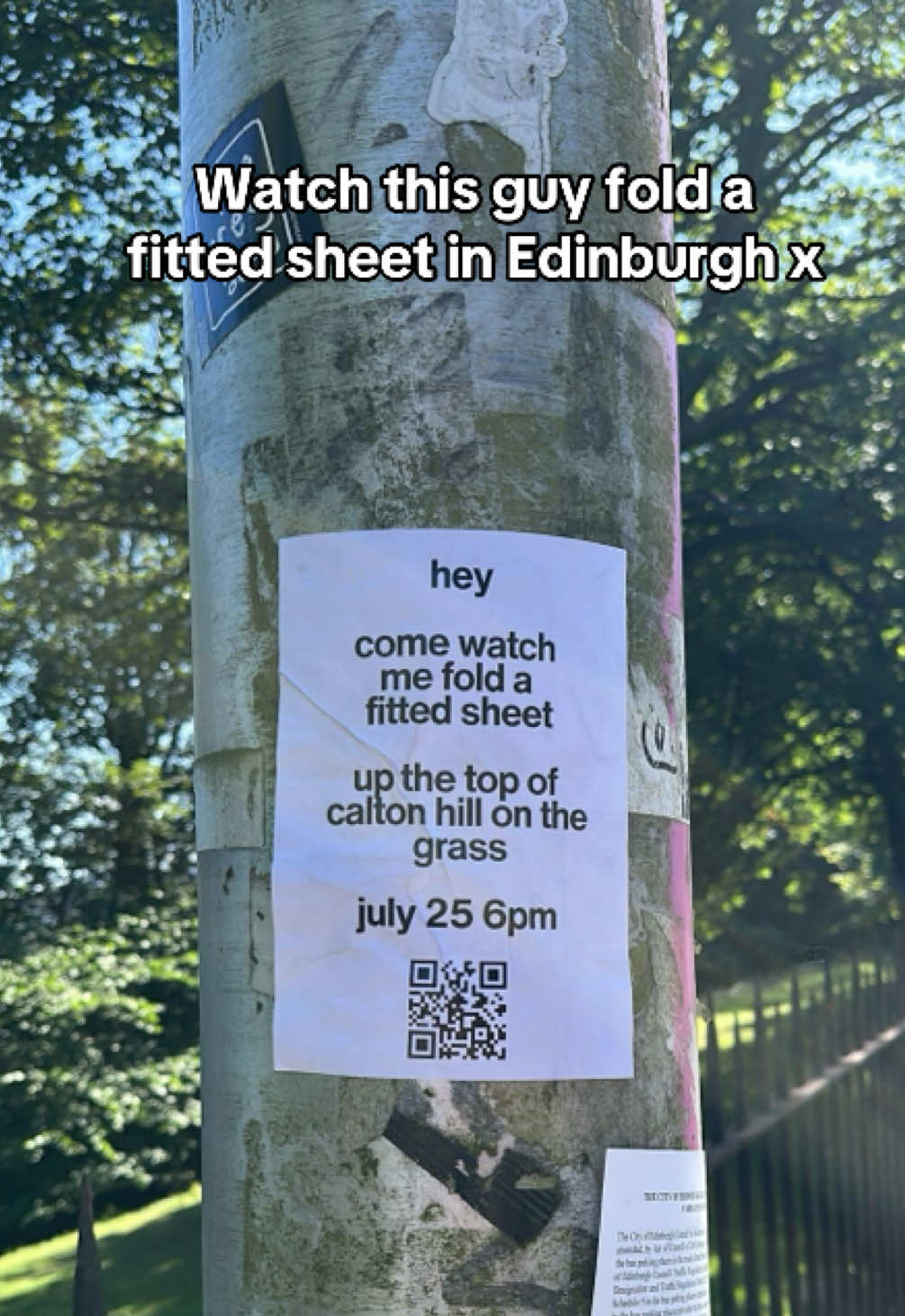 Incredible scenes watching this man fold a fitted sheet x #edinburgh #foldafittedsheet #edinburghfringe 