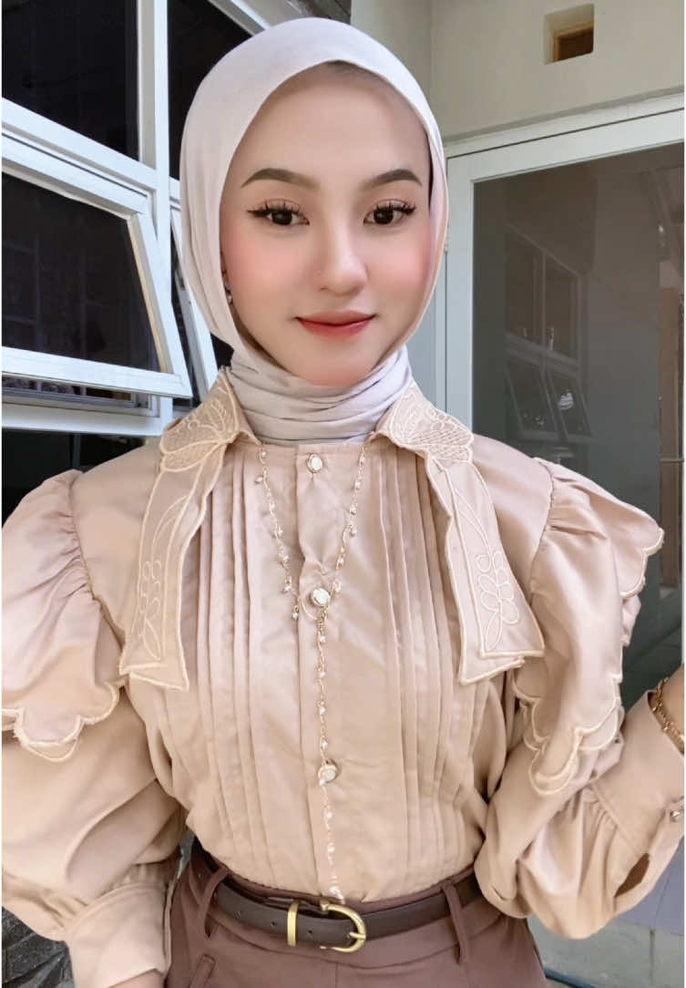 cakepp gaa?? under 100rb 😭 kata gue lu pada cekout deh 🤭 #fitcheck #blouse 