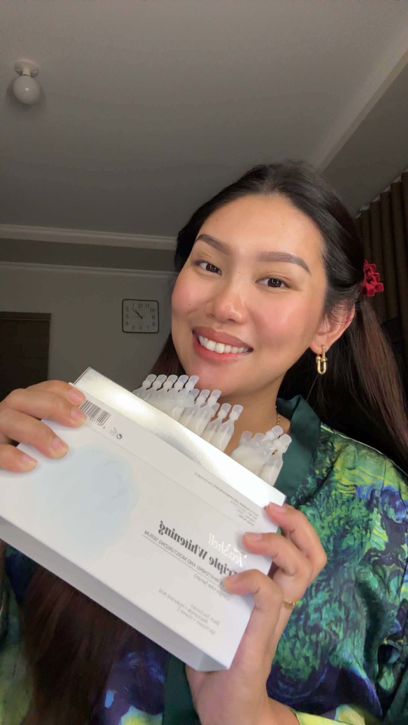 Ang bilis niyang makapag pafresh ang brighten ng skin, Super worth talaga nito. #jmcyxteashell #teashellwhiteningserum