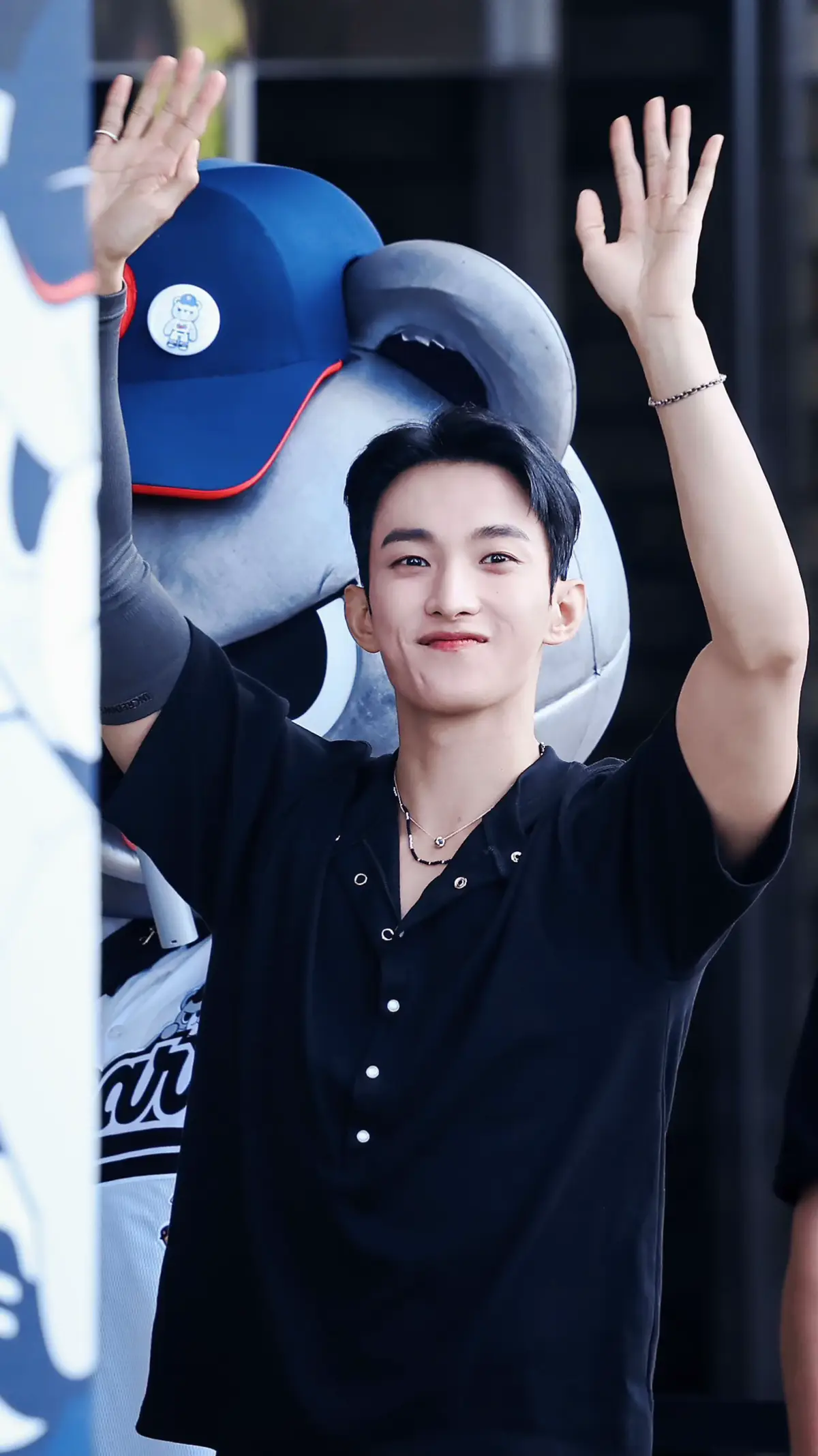 CAKEP BANGET BUSET WOEEE🫵🏻😭😭 #dokyeom 
