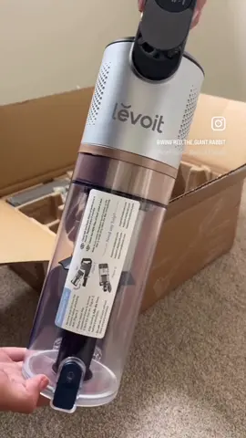 If there’s one universal truth about house rabbits it’s that they make So. Much. Mess 😩 The LVAC-300 PET cordless vacuum does a great job picking up fur and hay. It has excellent suction and a great selection of tools, plus it has a really sleek, smart design.