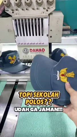 Udah ga zaman kalo topi sekolah polosan,mending bordir kaya gini nih🤩😊 #fyp #fypaage #bordirtopi #topicustom #smkpemudasumedang #smkpemuda #konveksiterlengkap #bestrokonveksi 