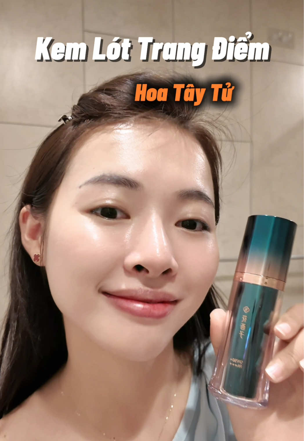 Hoa Tây Tử thì khỏi phải bàn rồi nè , ai cũng khen #xuhuong #trangdiem #makeup #makeuptutorial #kemlot #kemlotkiemdau #kemlottrangdiem #kemlotnangtone #kemlotflorasis #florasis #florasisbeauty #florasismakeup #florasishoataytu #hoataytu #kemlothoataytu #hoataytuflorasis #makeupbase 