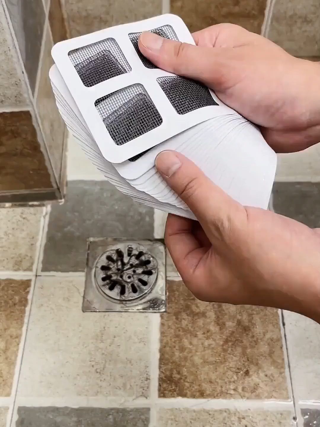 Use the bathroom hair filter, say goodbye to clogged pipes, and clean with ease~#Filter #fyp