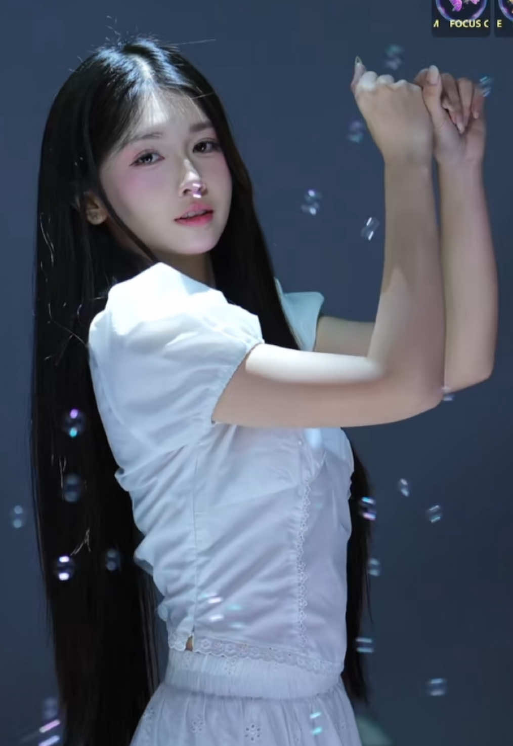 Bài nhảy tim đội, Ninnin nhảy trong hiệu ứng bóng bóng với đánh đèn nhìn nó đẹp. @NinNin #ninnin #vworld019 #fyp #viral #newworld 