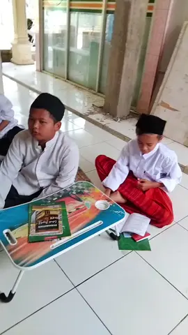 mangga mamah2 nu hyong di spil putra na😊