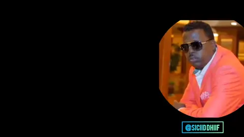 Mukhtaar adeero, waa fanaan iyo muusikayste asal ahaan kasoo jeeda qoomiyadda oromada. Balse wuxuu aad saamayn ugu leeyahay fanka soomaalida, isagoo tiraba heeso door ah oo af-soomaali ah qaaday, kuwo kaloo fara badana muusikooda sameeyay. Waa nin hibo badan oo cajaa'ib ah, luuq baxsana leh. Heeskan baan arkay oo maalmahan suuqa ku jirta. Waa hees ay talantaali ku qaadeen isaga iyo hodan cabdiraxmaan sanadkii 2013. Muusikadda isagaa tumay, mase garanayo midhaha iyo naaxiyadda cida leh. Macquul inay hees hore tahay!. Ku raaxaysta heesta dacwo, qaybta mukhtaar adeero uu ku luuqaynayo. fadlan ciwaanka ha dhaafina, ee follow soo dhaha saaxiibayaal. #heescalaacal #somalitiktok #foryoupage #miidiifanka #heesdacwad 