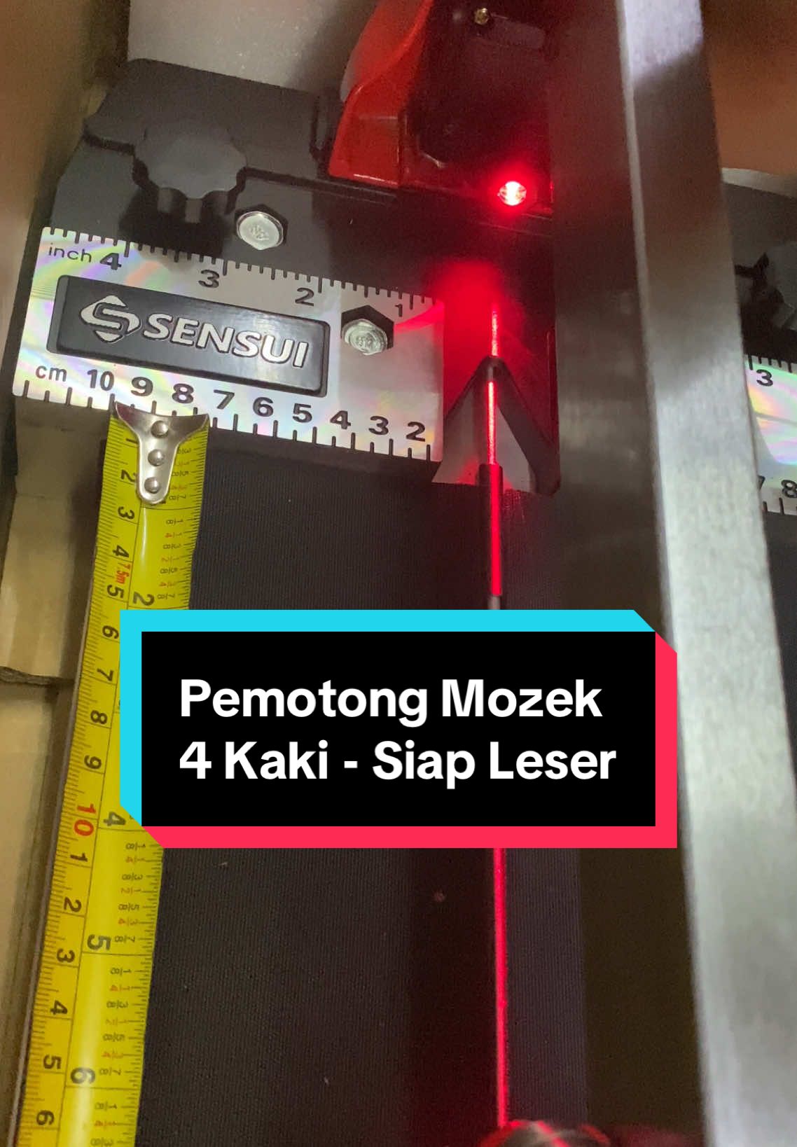 Replying to @Sam kiron  SU -1200 untuk mozek kaki ,model ni siap dgn lesen pengukur ✅. #PemotongMozek #Cutter  #MarbleCutter #Marble  #Mozek #sensui #Sga #Hardware