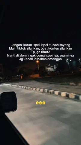 Dari awal cerita, udh sering diingetin. Sampe akhirnya kasus yg rame kemarin soal perg*ndikan. Suami bilang “hapus” konten yg membahas hal2 masalah org lain. Dan “hapus” dan fokus buat konten yg lain. Karna kemarin udh jelas perg*ndikan tertuju scr personal. Dan hampir semua ispel tau itu siapa. #fyppppppppppppppppppppppp #fypシ #fyp #ispel #pasanganpelaut #pelautindonesia #istripelaut #pelaut #pelautpunyacerita #CapCut 