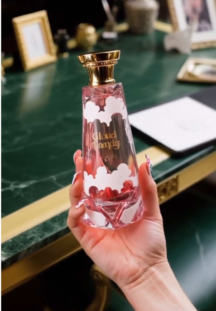 Long lasting fragrance, premium taste, easy to enhance aura!#perfumelover #fragrancetok #gymscent #tiktokshopsummerturnup 