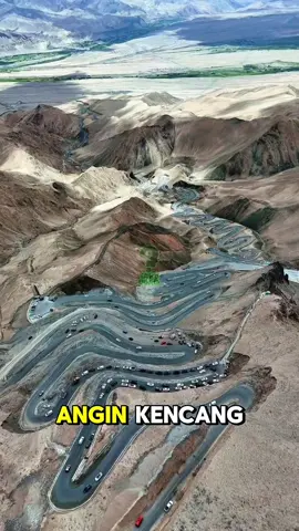Jalan memilit seperti naga. #viral #faktadunia #faktaunik #viraltiktok 