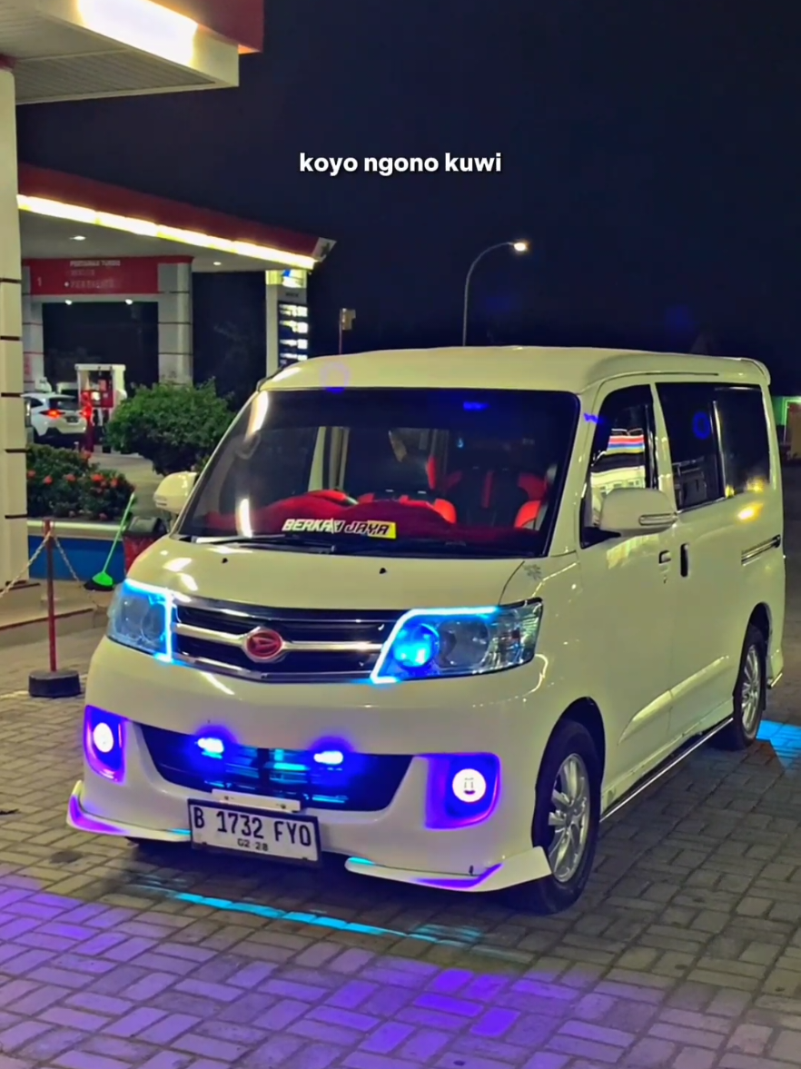 wong lanangg wong lanangg 😌 . #fyppp #fypp #fypage #fyppppppppppppppppppppppp #mobiltravel #luxio #berkahjayaofficial 