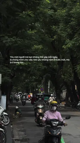 Yêu một người mà bạn không thể gặp mỗi ngày, là chứng minh cho việc tình yêu không nằm ở trước mắt, mà là ở trong tim#xuhuong #uoclenxuhuong #tamtrang #xu #viral #xuhuongtiktokk #xuhuong2023 