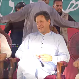 حاکم میرے خلاف، سپاہی میرے خلاف ملتی نہیں ہے پھر بھی گواہی میرے خلاف #زنجیریں_توڑ_کر_نکلیں_گے 