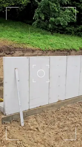#tiefbau #mauerscheiben #draignage #draignagesytem #bauplanung #baustelle #lorngmbh 