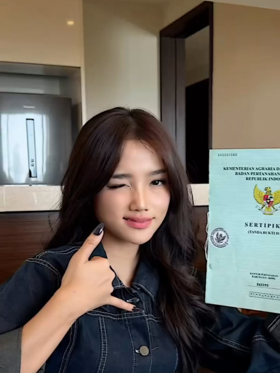 next beli Lamborghini ya @fujiiian klo kt gala warna emas 🔥🔥  #fujiantiutamiputri❤️❤️ #fujiian🥰🥰🥰 #fujiantiutamiputri❤️ 