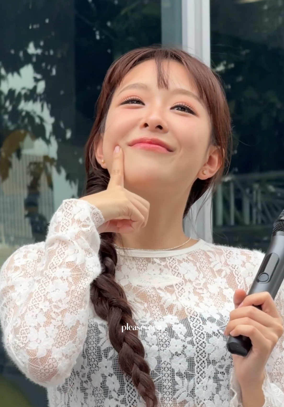 my little girl always being cute and kind 🥺💜 #mewnich @Mewnich_mn 