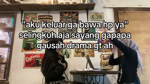 jaman sekarang berak aja bw hp