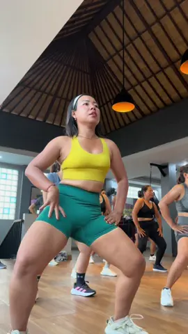 Yuk samaan banyak warna cantik2  buruan di co qt Olga bareng#celana olga#celana gym nyaman
