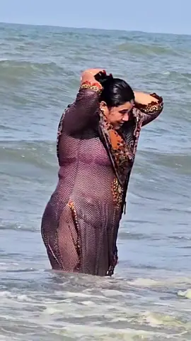 @Beach Videos🏝️ cox’s bazar swimming video #foryoupage❤️❤️ #growmyvideo #trending #beach #viralmyvideo #foryoupage #viraltiktok #foru #growmyaccount #trendingviralvideo #grow #viralvideos #growmyvideotiktok 