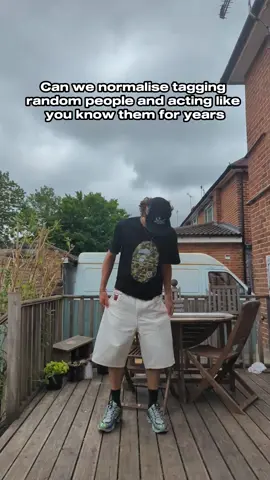 Let's all connect to people we have no clue who they are #fyp #RANDOM 