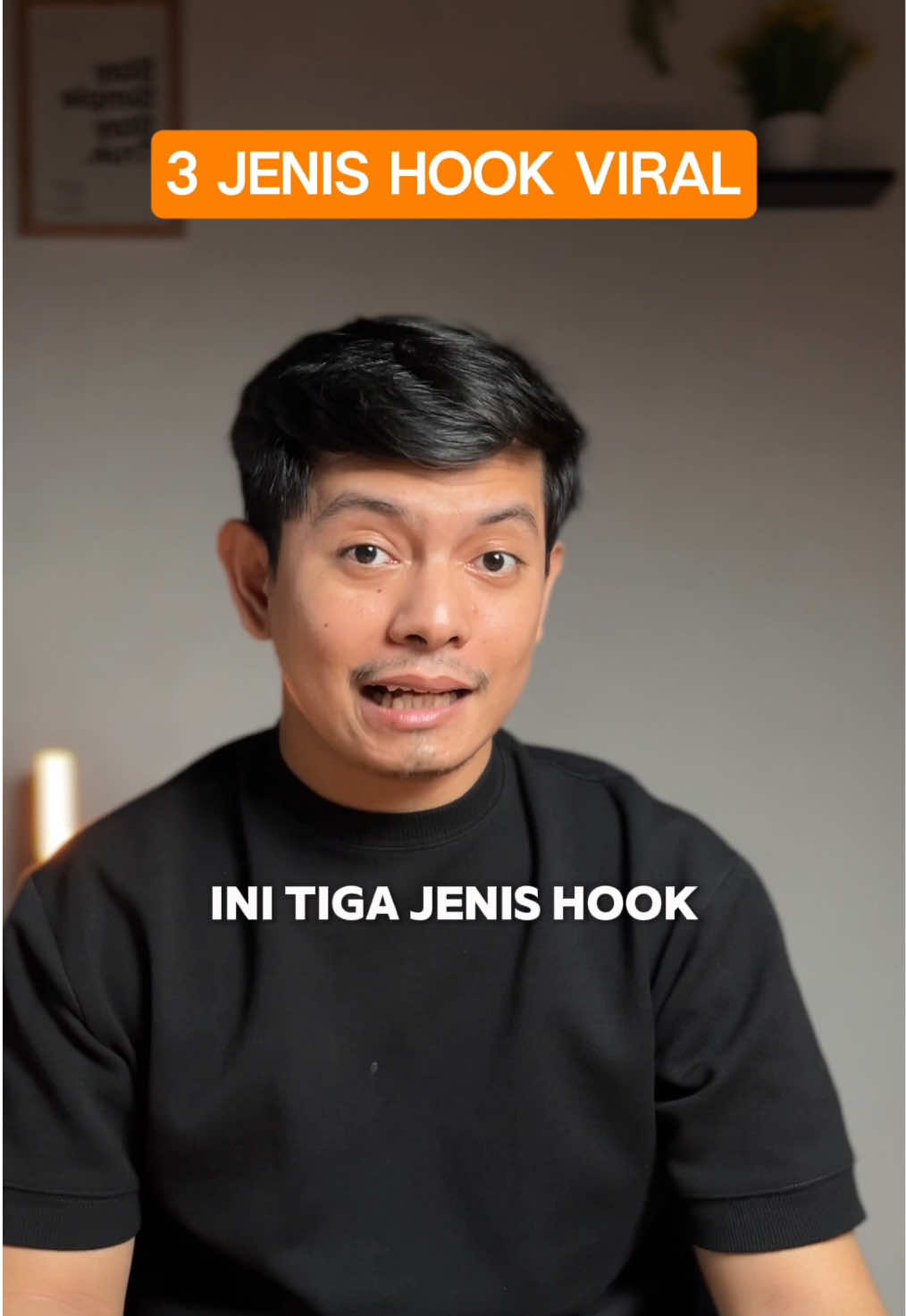 Ini 3 Jenis Hook Yang Harus Lu Coba Biar Konten Lu Viral 1. Fear based hook 2. Pattern break hook 3. Storytelling hook #kontenkreatorpemula #kontenkreator #bangunpersonalbranding 