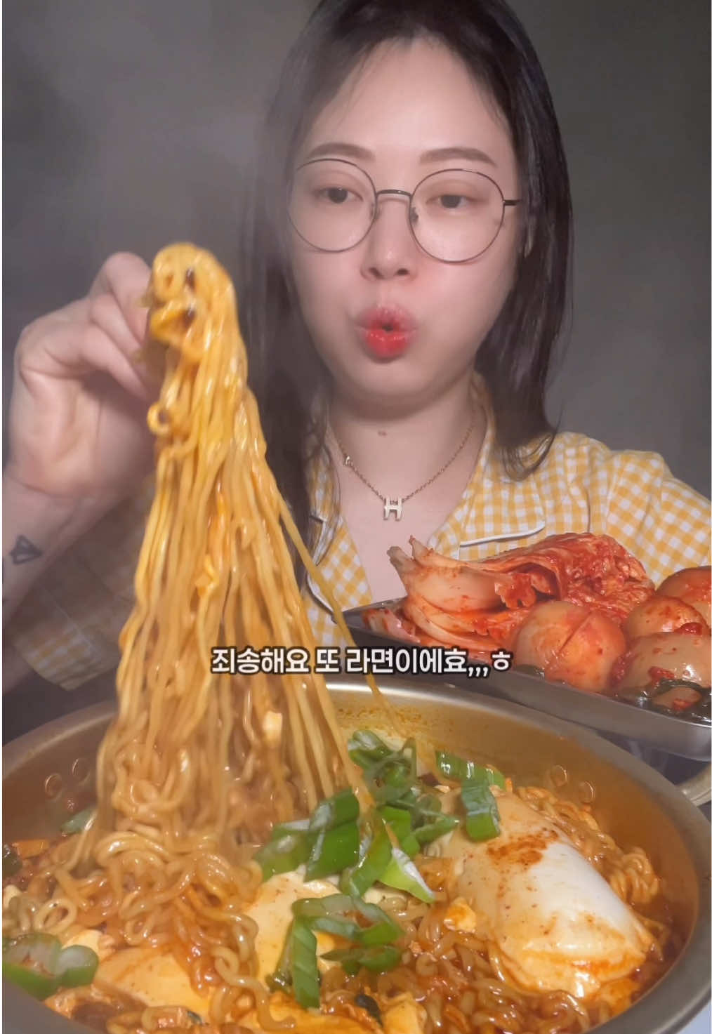 순두부열라면 양파줄기김치 배추김치 . . #mukbang #eating #asmr #Foodie #먹방 