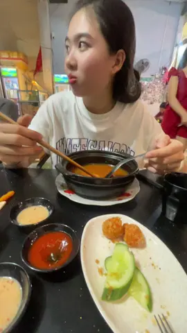 Buồy ah cak ckú 😏