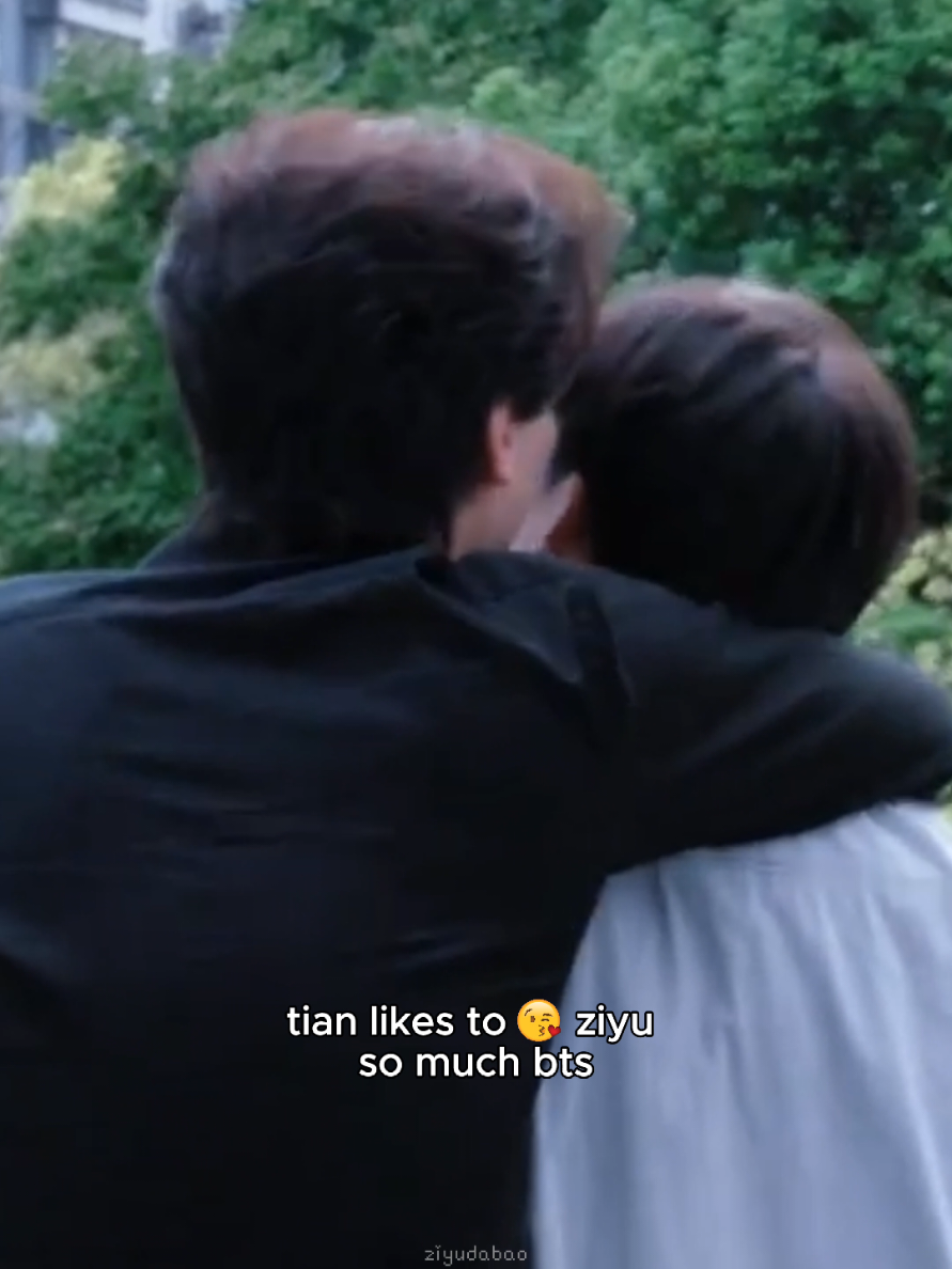 the smooch was so loud 😭😭😭 #ziyu #revengedlove  #梓渝 #逆愛 #tianxuning #田栩宁 #刘轩丞 #展轩 #bl #chinesedrama