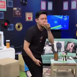 punten, flashback moment lagi ya 🙃🙏 Rony terkejut Parulian 🫵🤣🤣 #idollife4you #idollifepanaroma #panaroma #panaromaidol #armanmaulana #kangenpanaroma #rindupanaroma #rctiplussuperapp 