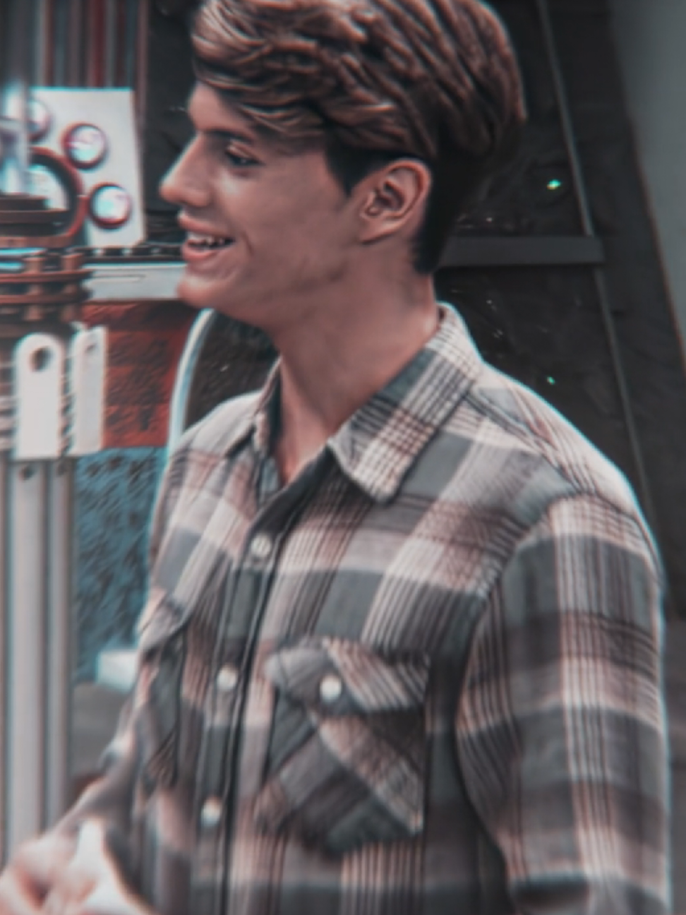how does bro do it🥶 || tysm for 2k on youtube and 320k on tiktok it means alot also moring post lol#henryhart #henrydanger #henryhartedit #aftereffects #nickelodeon #fy #foryou 