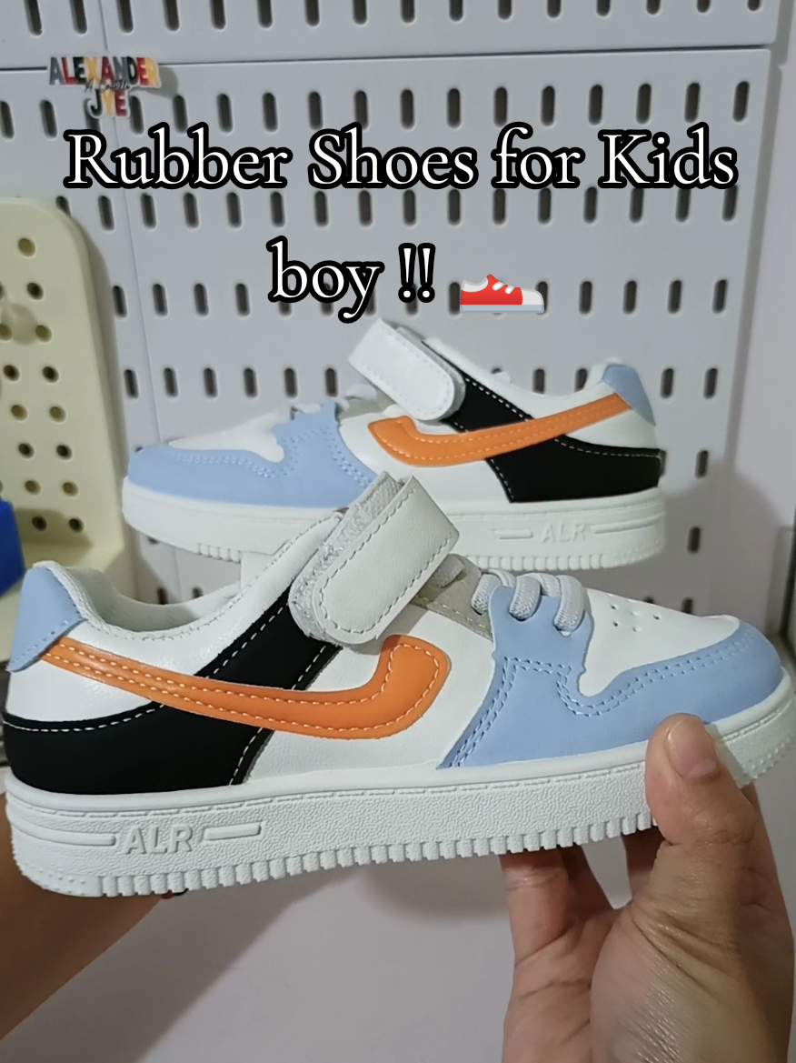 200+ pesos only! 👟This rubber shoes is also available in other colors. Sizes 21-32 for kids boy #rubbershoesforkidsboy #rubbershoesforbabyboy #rubbershoes #kidsrubbershoes #kidsshoes 