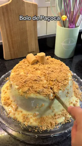 Bolo de Paçoca, sobremesa fácil, rápida e econômica pro café da tarde 