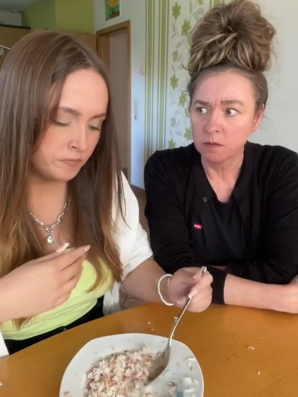 Kann man essen #muttertochter #lustig #humor #essen @kathijunes 